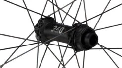 Dt-swiss XMC 1501 SPLINE 30 Carbon Boost Disc Center Lock 27,5" Laufradsatz 9 Dt-swiss XMC 1501 SPLINE 30 Carbon Boost Disc Center Lock 27,5" Laufradsatz -Fahrradzubehör 353494