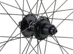 Mountain Deore Disc Center Lock DT Swiss 533D 29" Laufradsatz 24 Mountain Deore Disc Center Lock DT Swiss 533D 29" Laufradsatz -Fahrradzubehör 397082