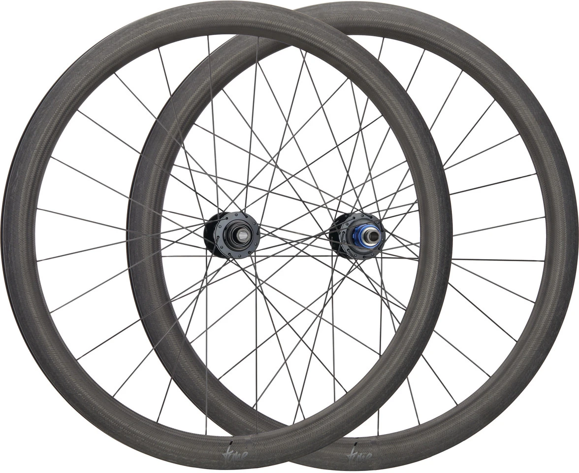 Tune Schwarzbrenner 45 3.0 Disc Center Lock 28" Laufradsatz 1 Tune Schwarzbrenner 45 3.0 Disc Center Lock 28" Laufradsatz